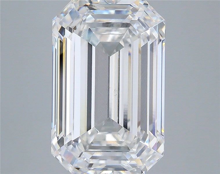 5.55 ct. emerald Lab Grown Diamond front image