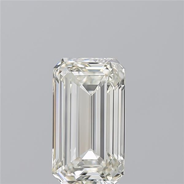 3.01 ct Emerald diamond