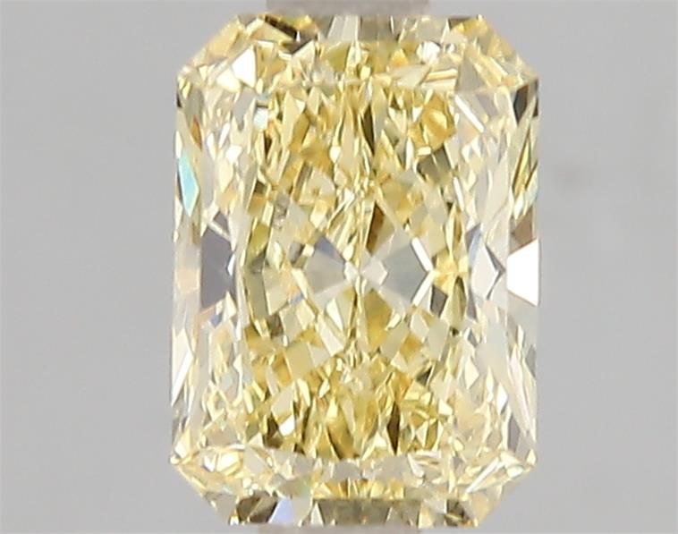 1.56 ct Radiant diamond