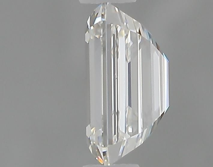 0.52 ct Emerald diamond