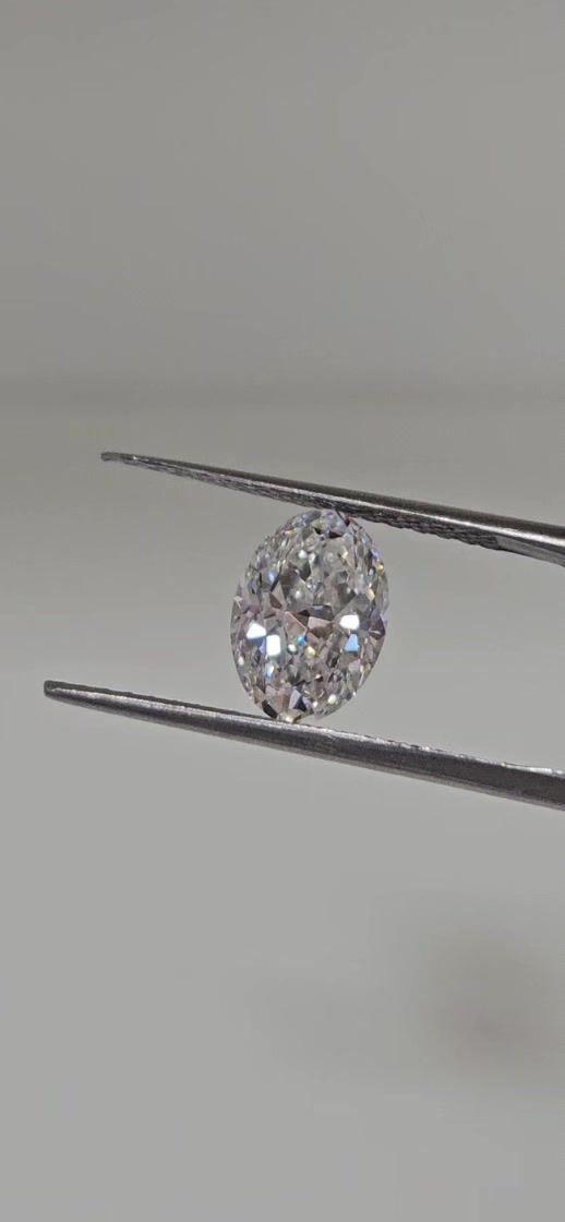 2.03 ct Oval diamond