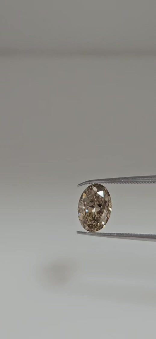 0.96 ct Oval diamond