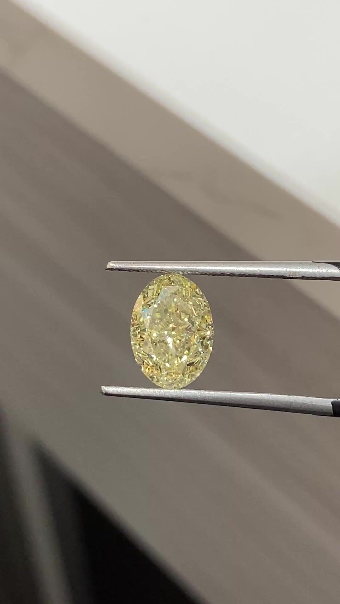3.03ct Oval diamond