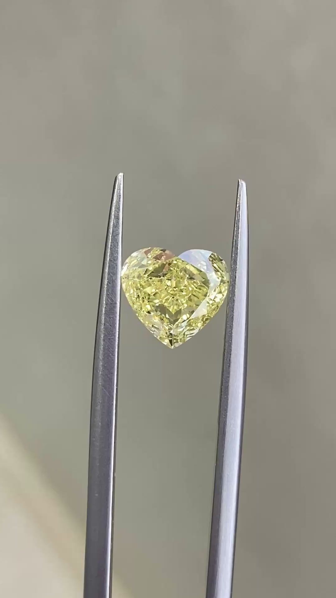 Diament 2.0 ct Fancy Yellow/SI1