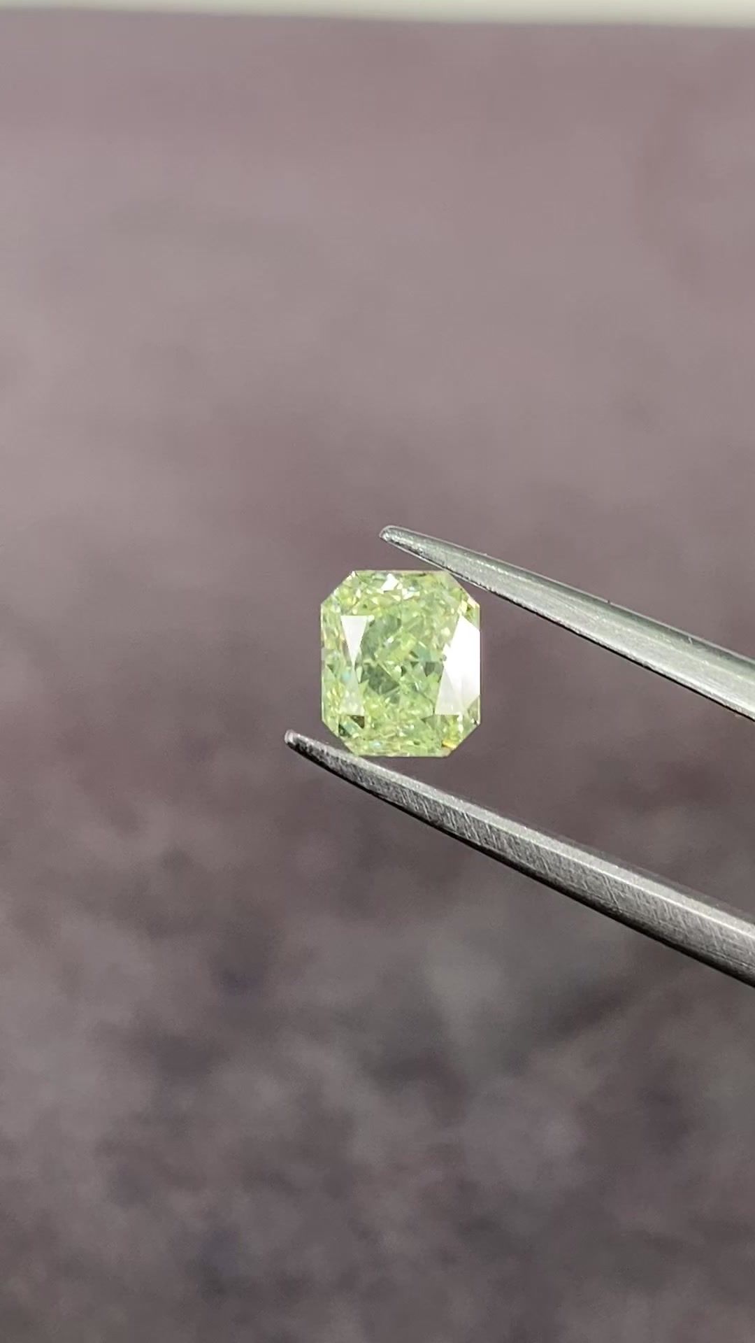 1.00 ct Radiant diamond