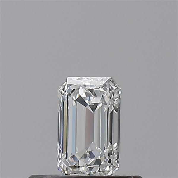 0.40 ct Emerald diamond