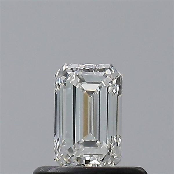 0.51 ct Emerald diamond