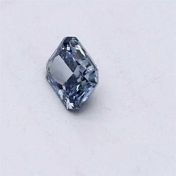 0.31 ct Radiant diamond