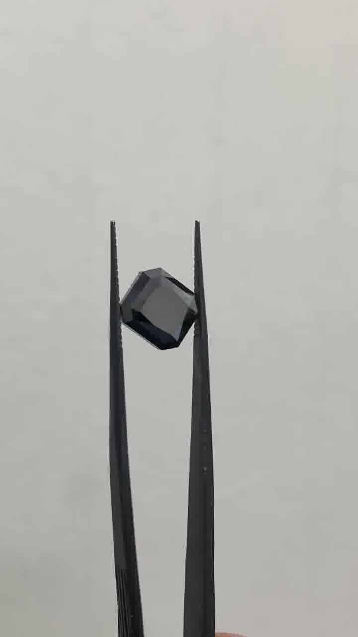 Diament 5.34 ct Fancy Black/VVS2