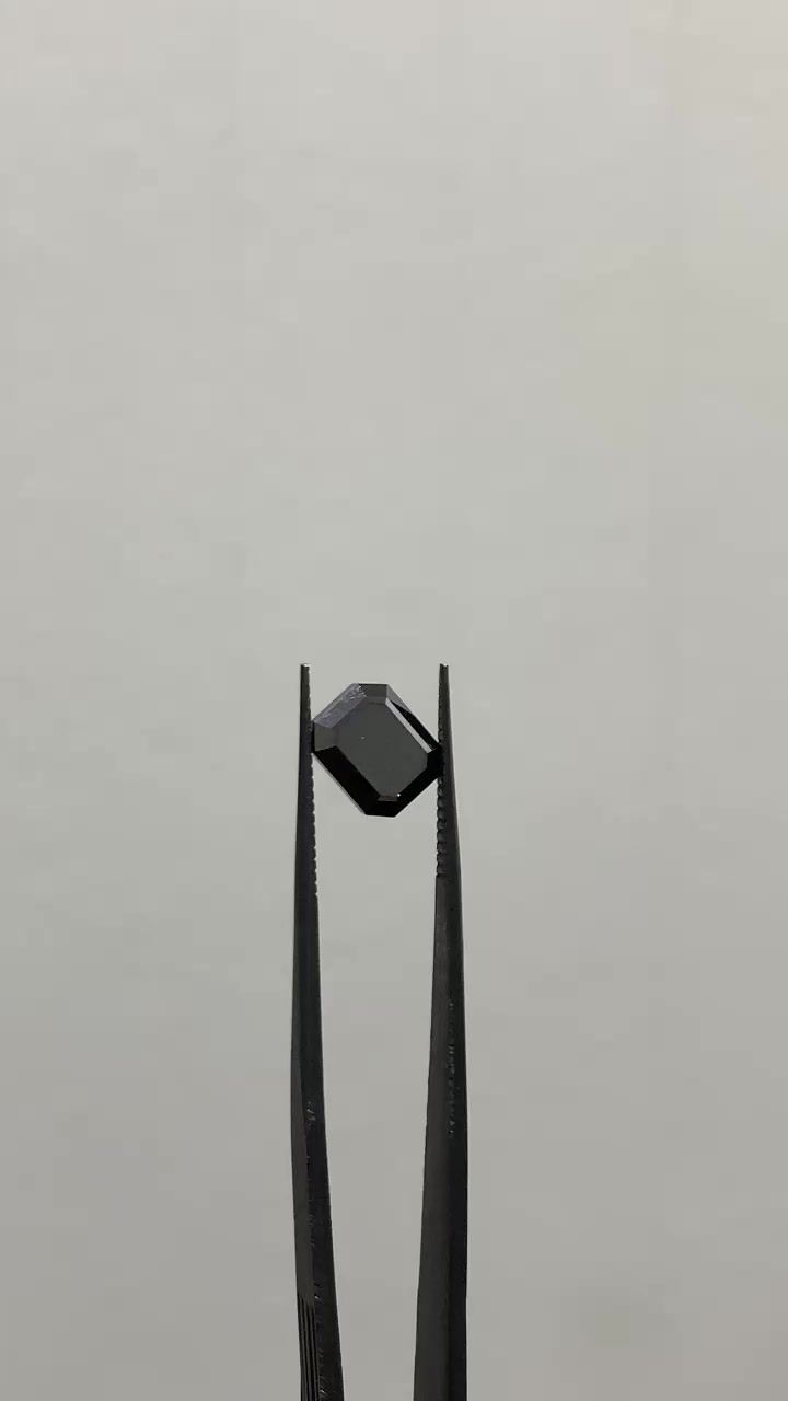 Diament 3.68 ct Fancy Black/VVS2