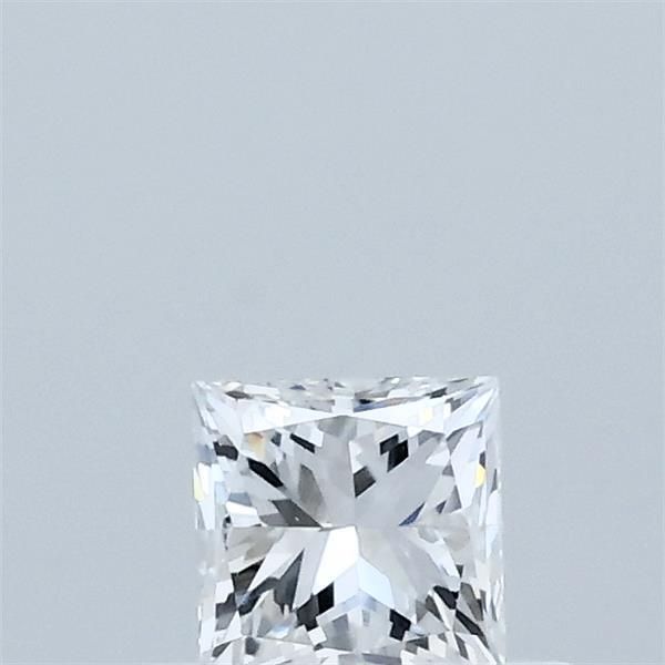 0.39 ct lab-grown Princess Diamond