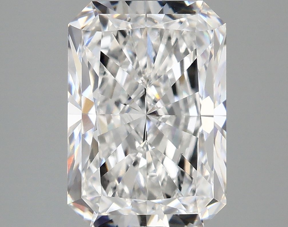 2.85 ct. radiant Lab Grown Diamond front image