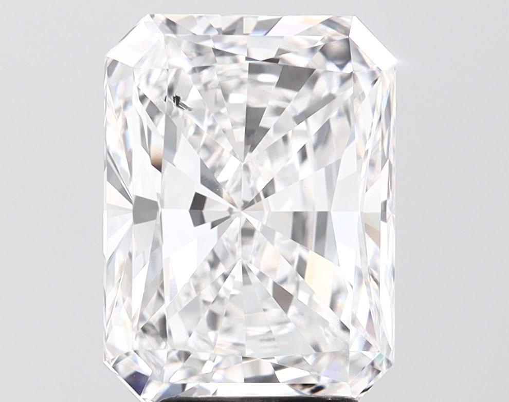4.56 ct. radiant Lab Grown Diamond front image