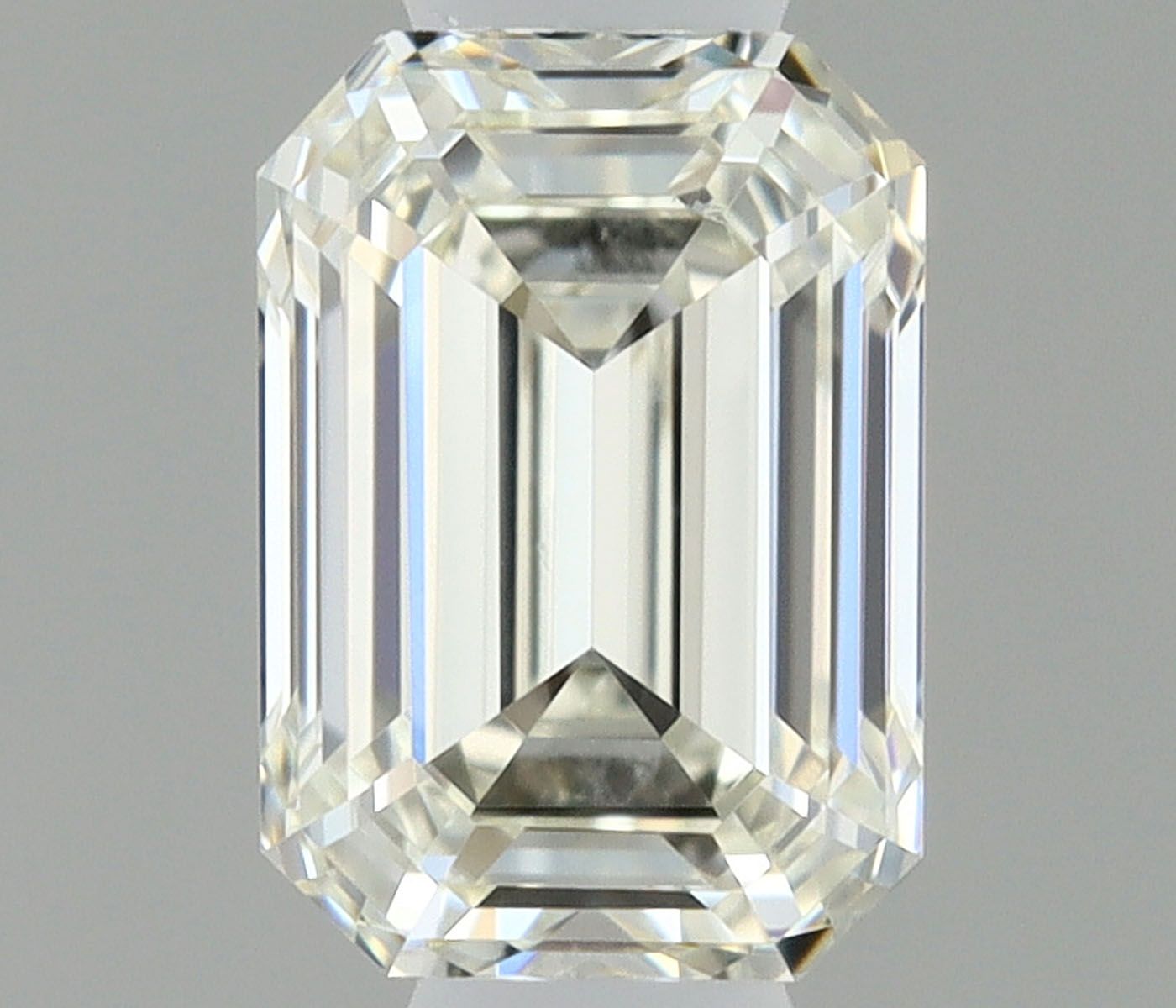 0.50 ct Emerald diamond