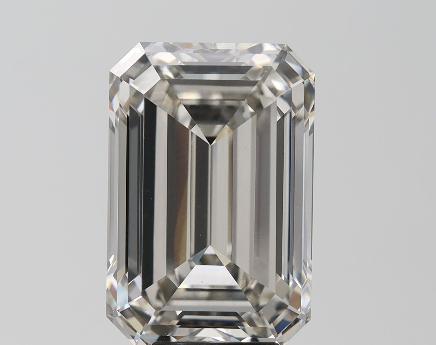 9.42 ct. emerald Lab Grown Diamond front image