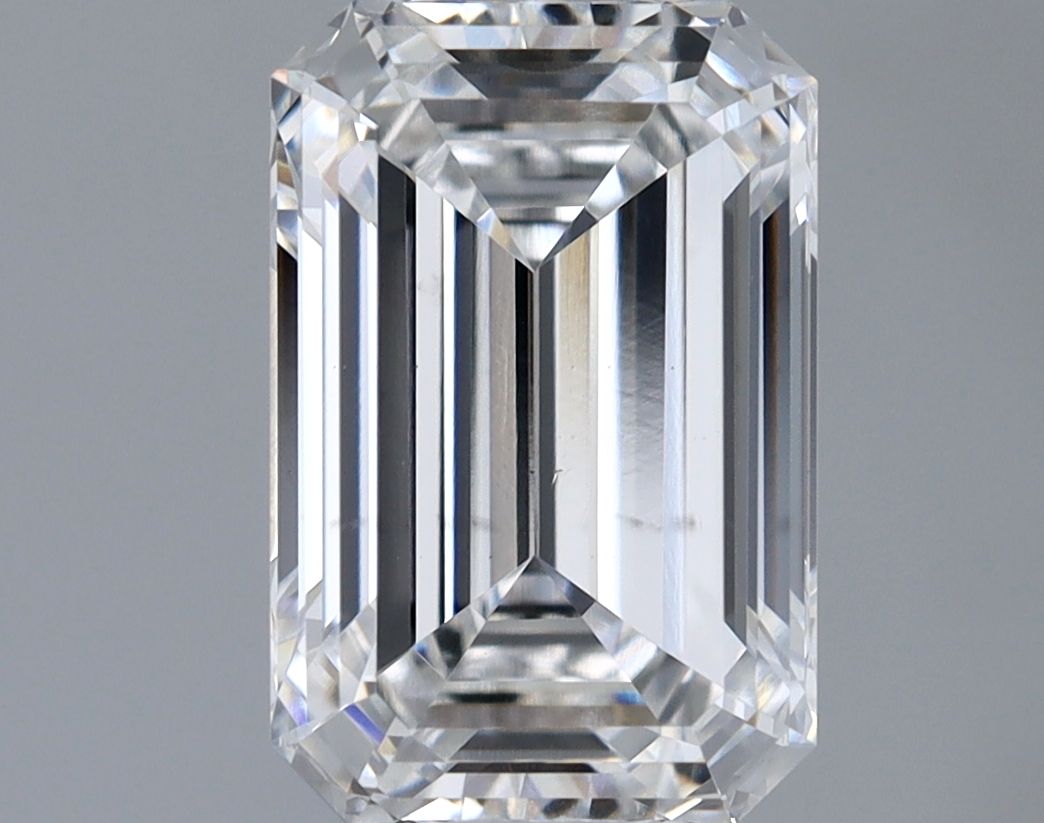 1.37 ct. emerald Lab Grown Diamond front image
