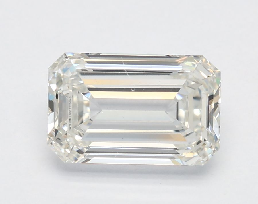 1.27 ct. emerald Lab Grown Diamond front image