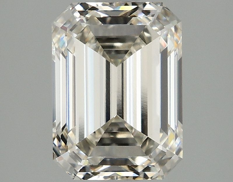 2.59 ct Emerald diamond