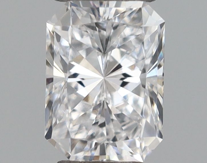 0.36 ct lab-grown Radiant Diamond