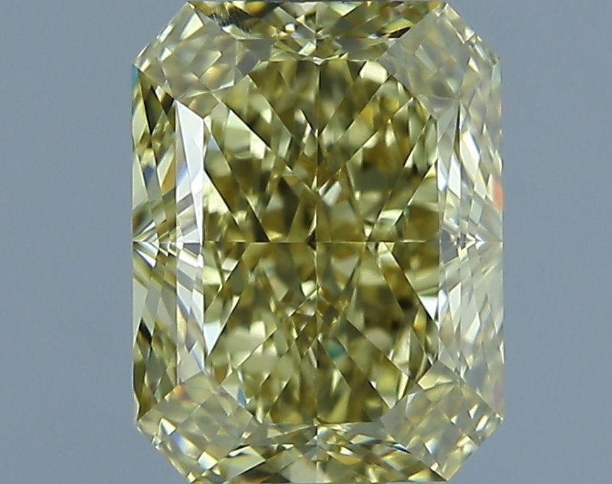 1.21 ct Radiant diamond