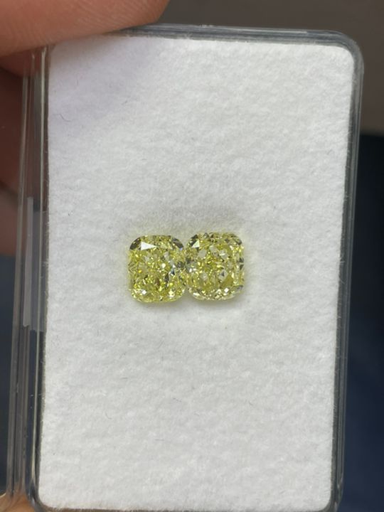 2.01 ct Cushion Brilliant diamond