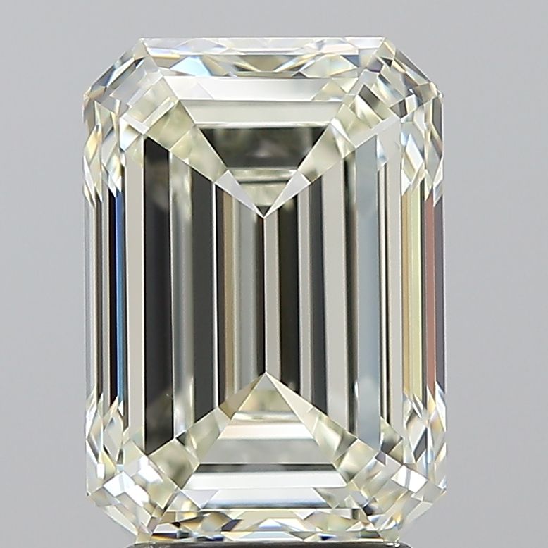 3.52 ct Emerald diamond