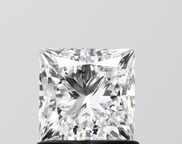 1.07 ct lab-grown Princess Diamond