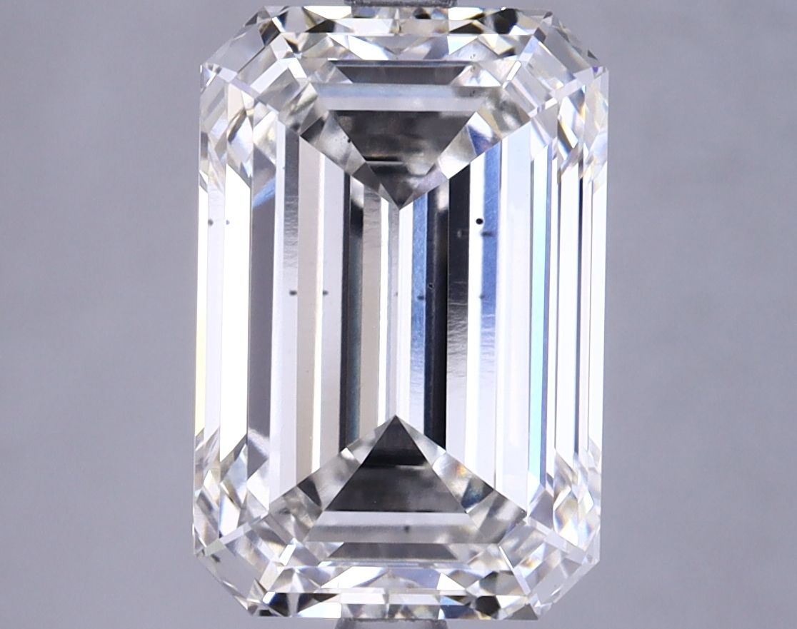 4.70 ct. emerald Lab Grown Diamond front image