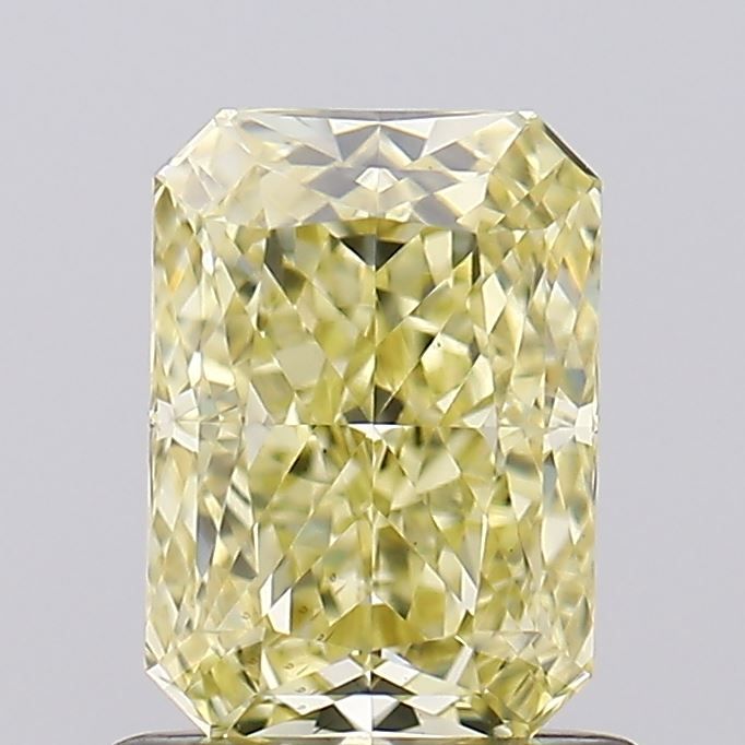 1.04 ct Radiant diamond