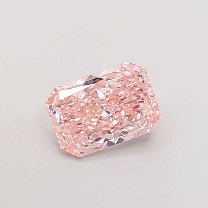 2.76 ct Radiant diamond