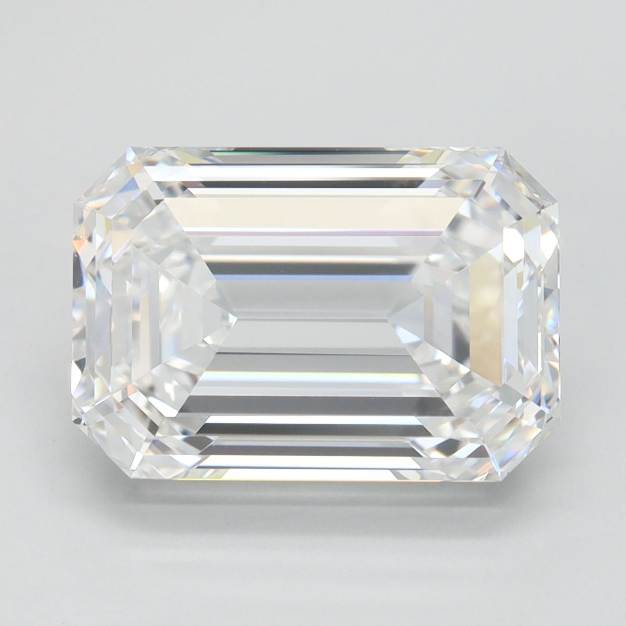 4.69 ct. emerald Lab Grown Diamond front image