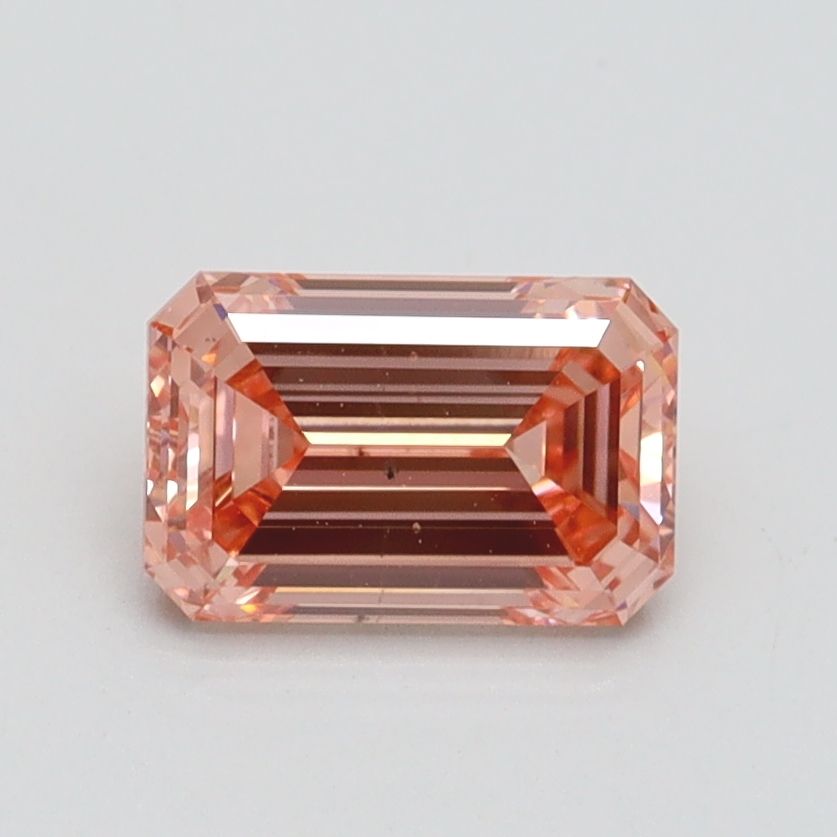 1.05 ct. emerald Lab Grown Diamond front image