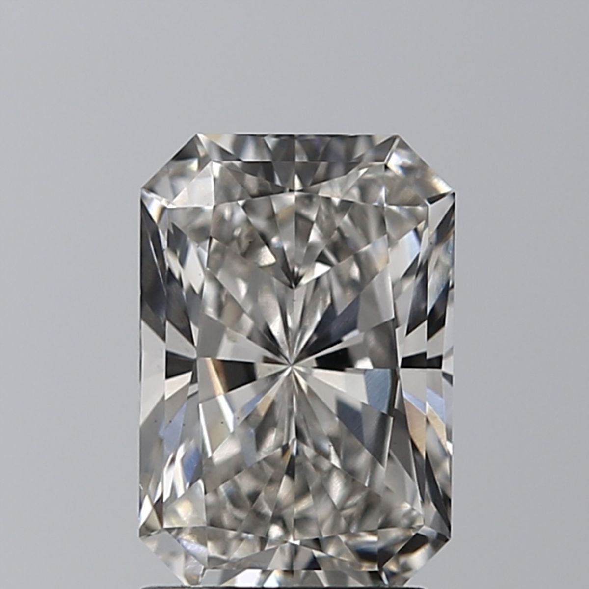 1.72 ct Radiant diamond