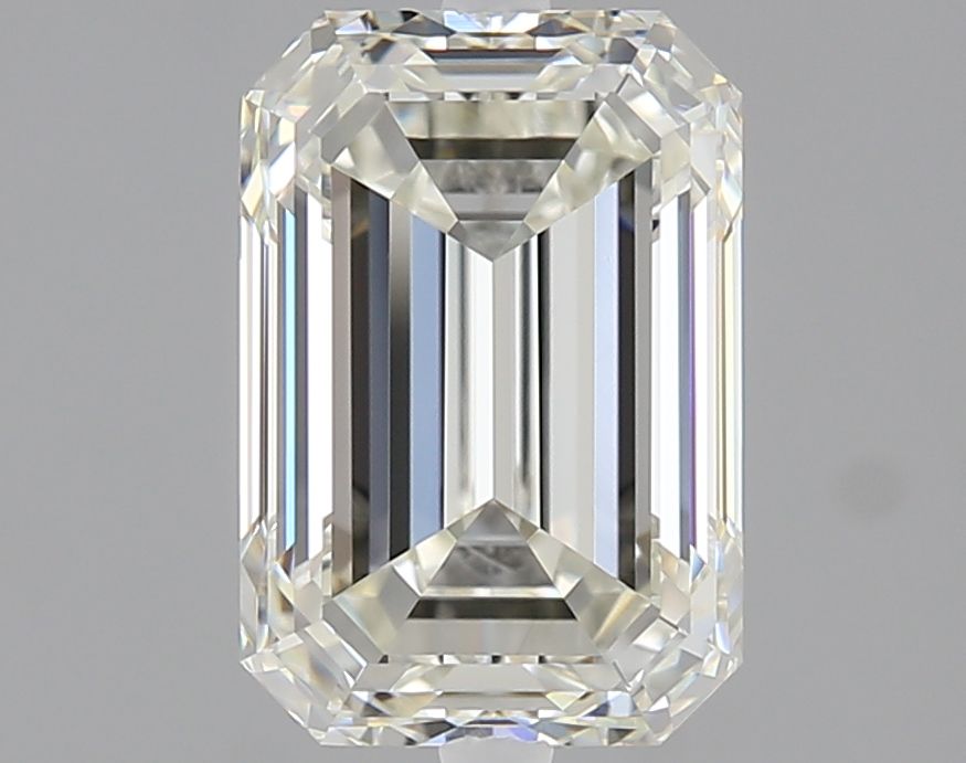 2.01 ct Emerald diamond