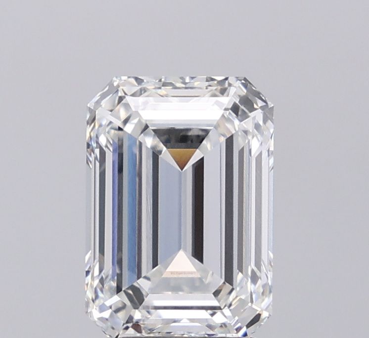 3.30 ct Emerald diamond
