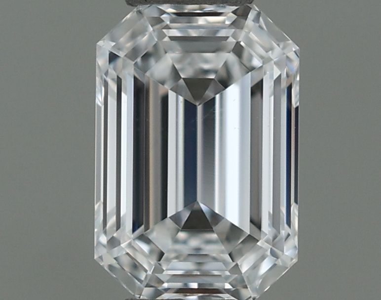 0.31 ct Emerald diamond