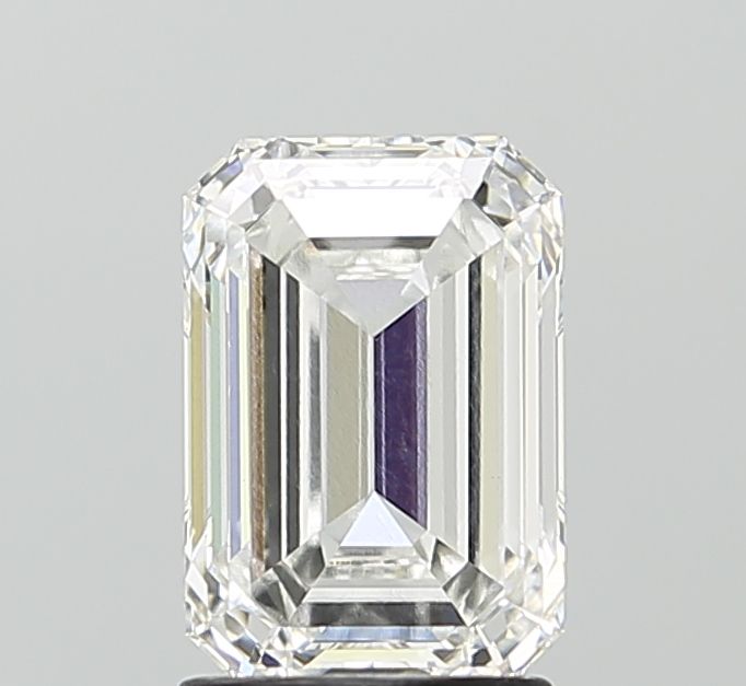 2.05 ct Emerald diamond