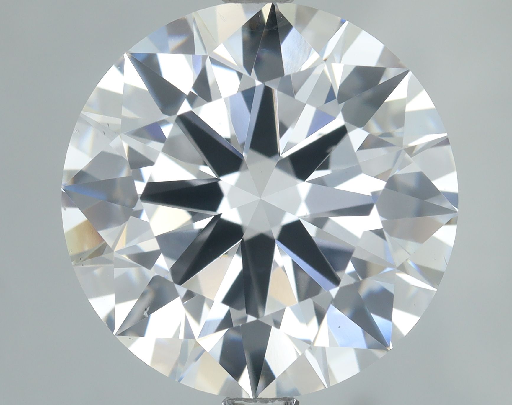 5.51 ct. round Lab Grown Diamond front image