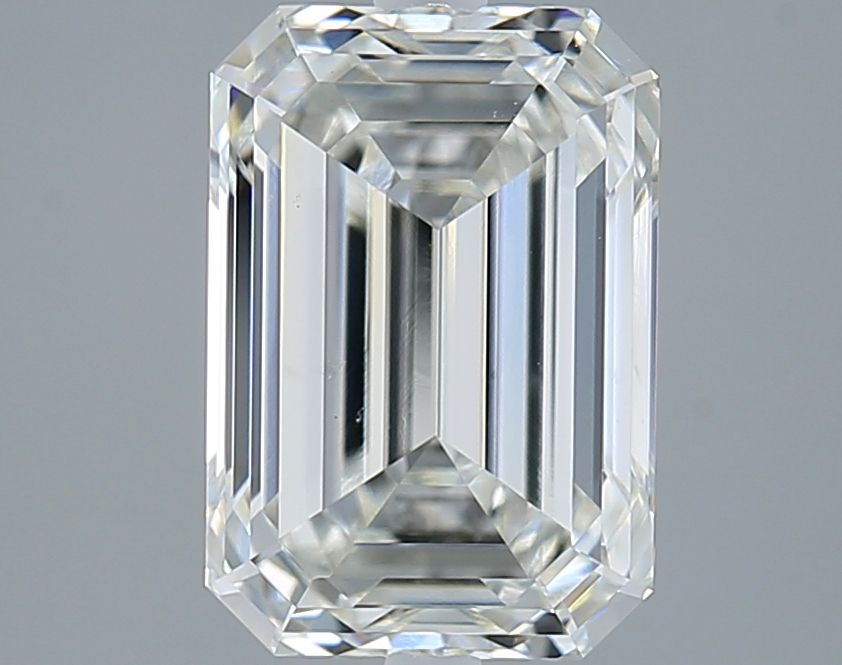 3.03 ct Emerald diamond