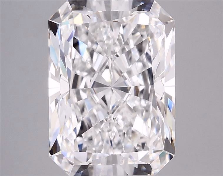 4.84 ct. radiant Lab Grown Diamond front image