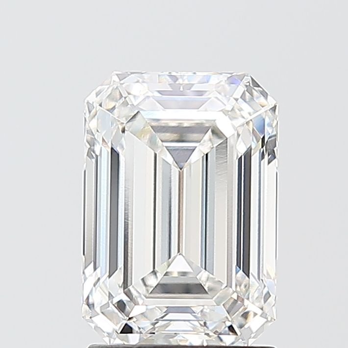 2.09 ct Emerald diamond