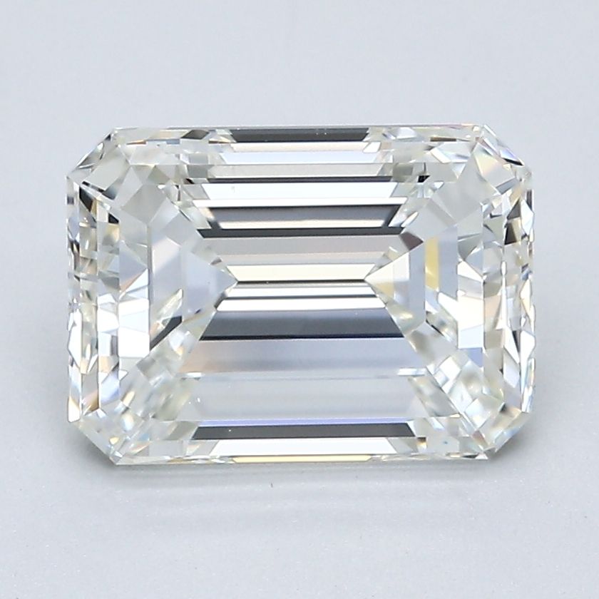3.01 ct Emerald diamond