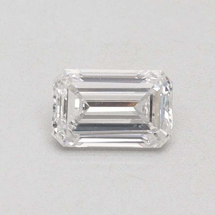0.4 ct lab-grown Emerald Diamond