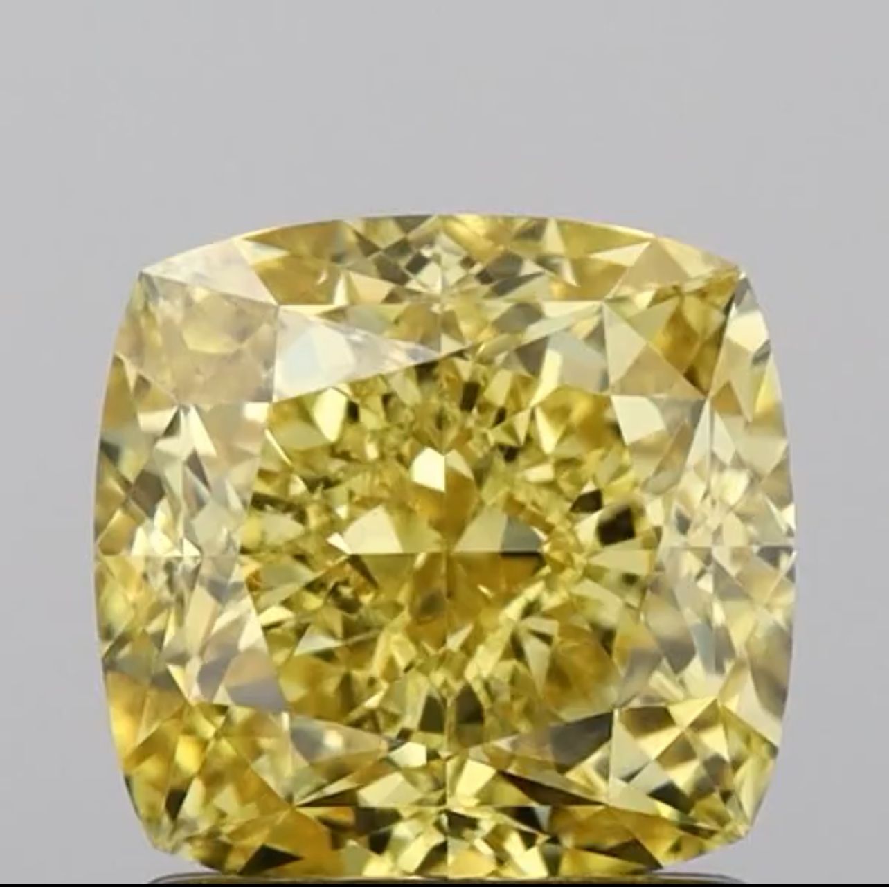 2.17 ct Cushion Brilliant diamond