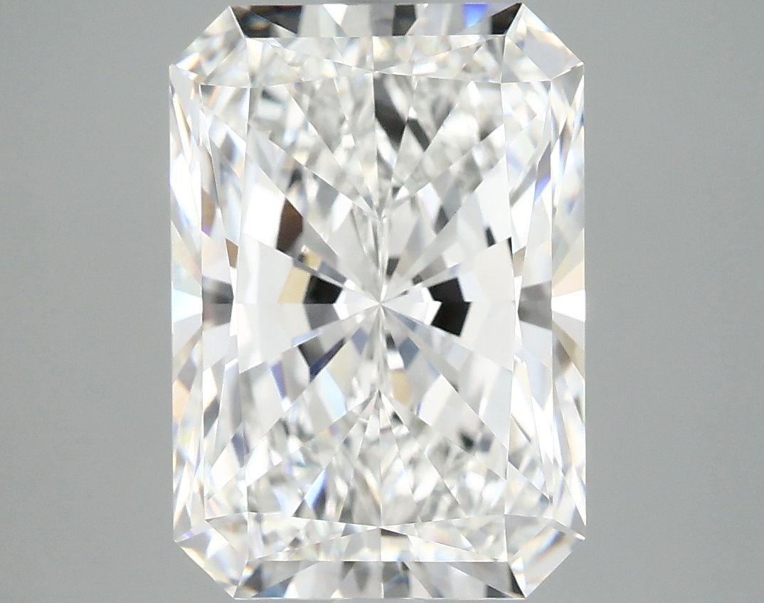 4.85 ct. radiant Lab Grown Diamond front image