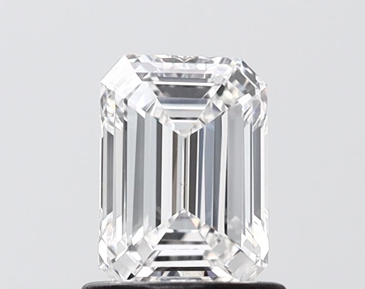 1.03 ct. emerald Lab Grown Diamond front image