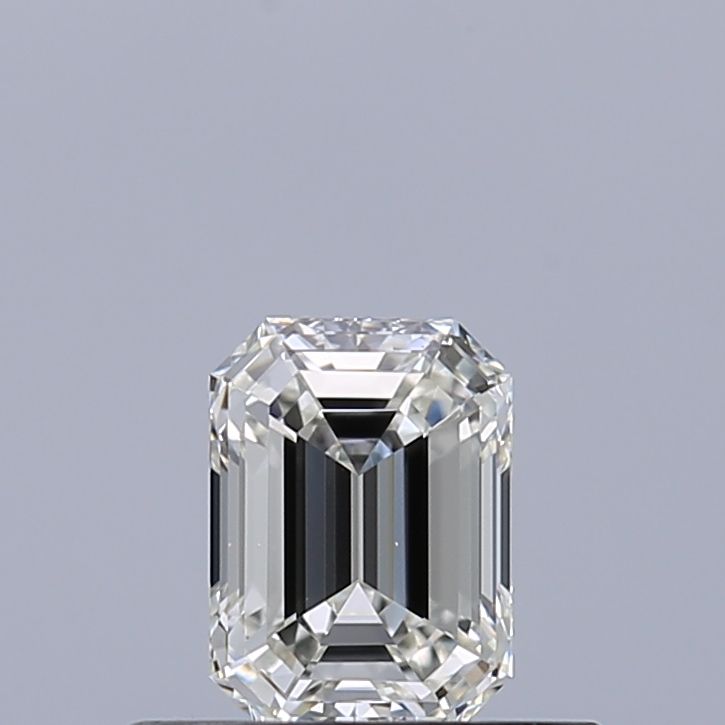 0.40 ct Emerald diamond