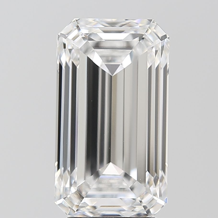 5.53 ct. emerald Lab Grown Diamond front image