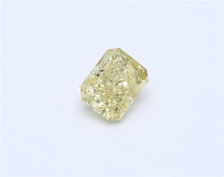 0.59ct Radiant diamond