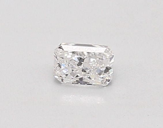 0.32 ct lab-grown Radiant Diamond
